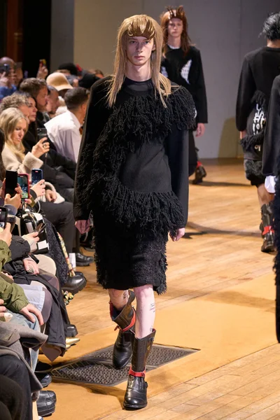 Look 37